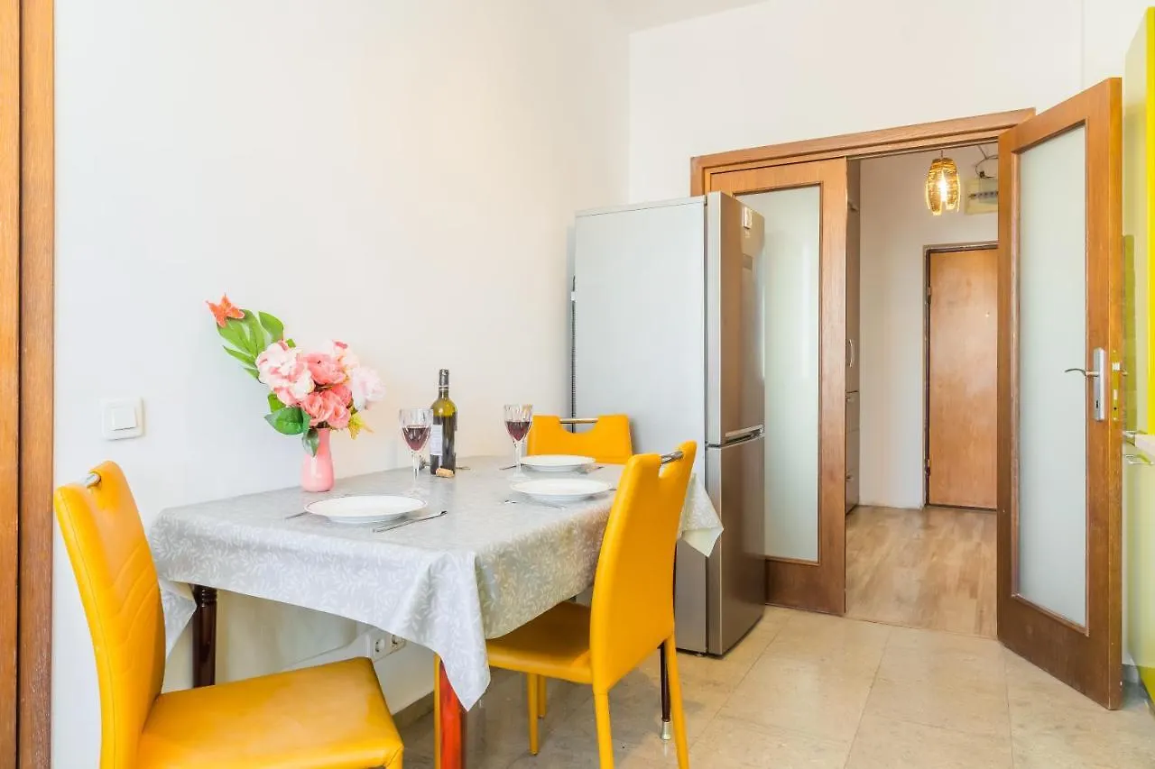 Lovely Apartment With City View Bucharest